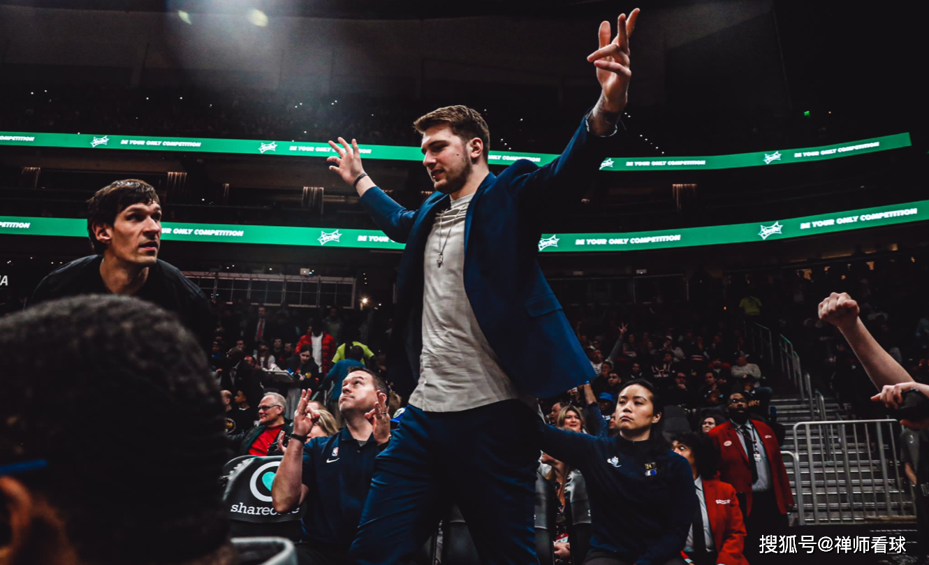 包含欧超杯赛程吃紧，明尼苏达森林狼国际比赛日官宣签约，悬念犹存，更衣室氛围转暖的词条